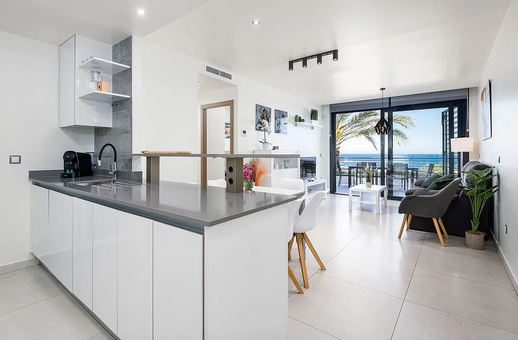 Kitchen - Apartment with Pool and Sea View in Infinity View