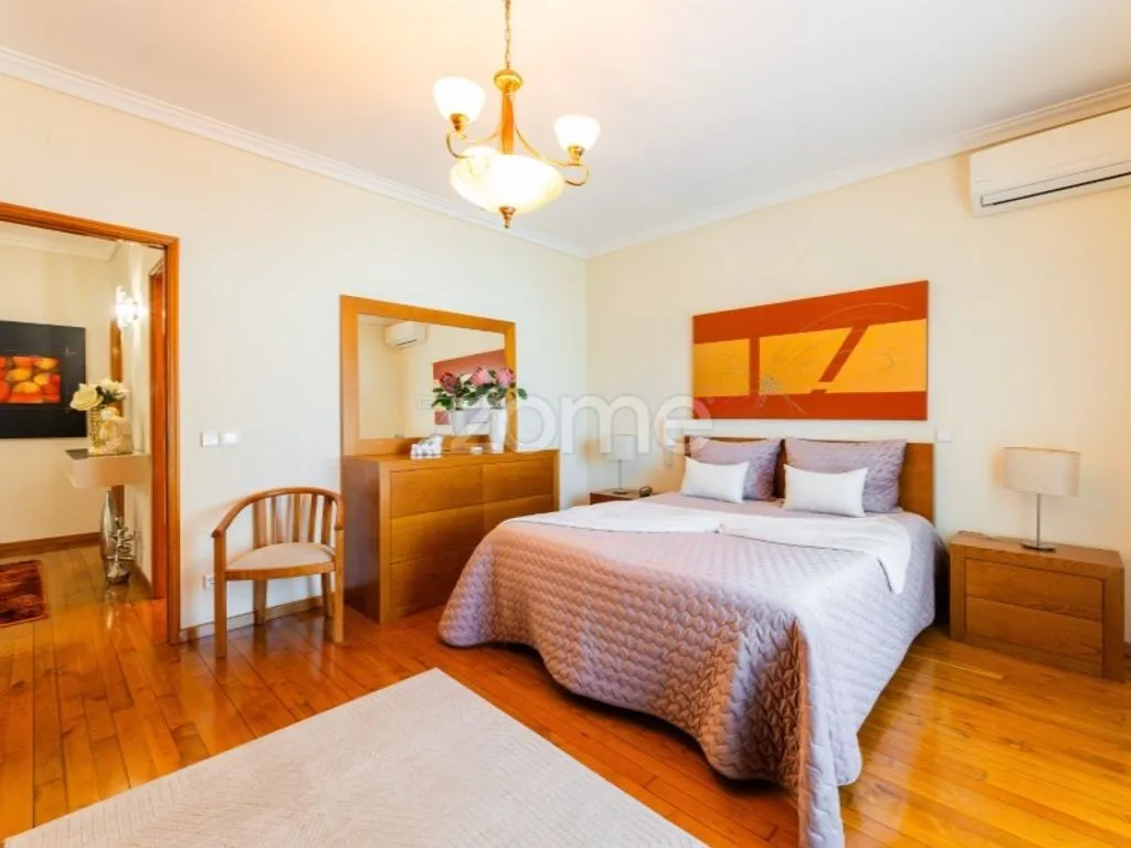 Magamistoad - Luxury House with Garden in Vimieiro, Braga