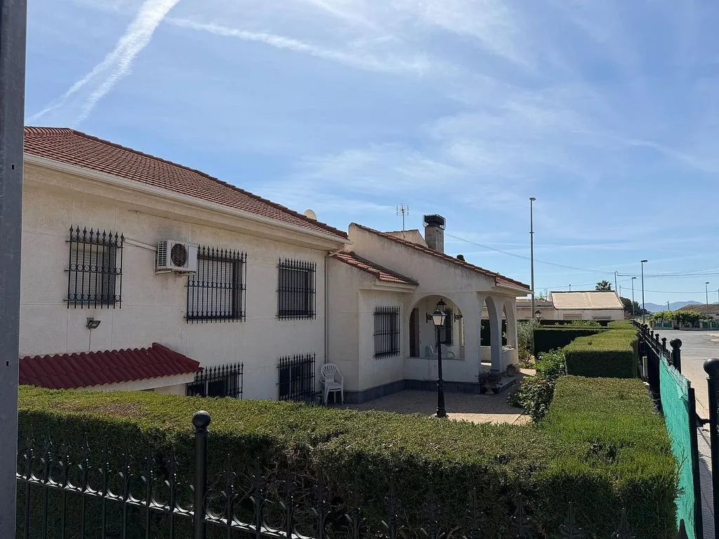 Välivaade - Chalet with Pool and Terrace in La Puebla