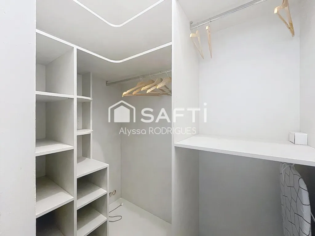 Pièces - Appartement Haussmannien avec Parking à Paris
