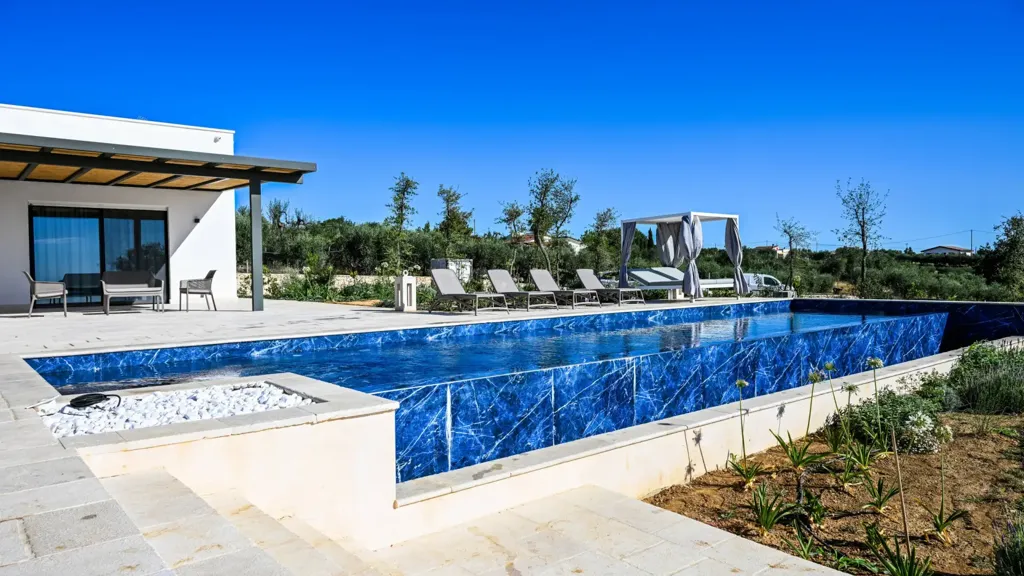 Piscine - Contemporary Villa with Sea View in Pisticci