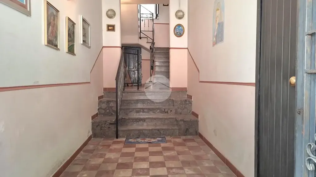 Pièces - Rear-Facing Apartment with Balcony in Palermo
