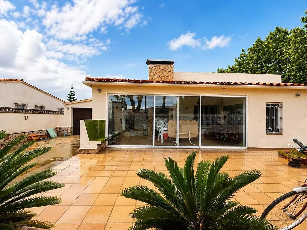 Terrasse - Chalet with Terrace and Garage in Empuriabrava