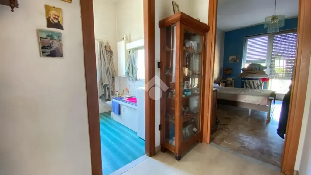 Esik - 2-Bedroom Apartment with Balcony in Turin