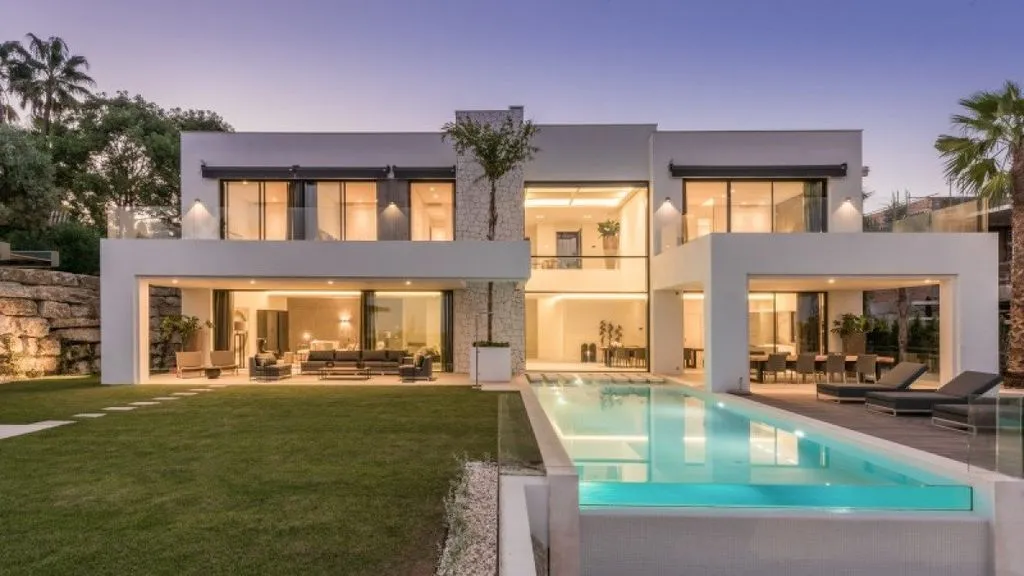 Piscine - Luxury Villa with Sea View in Benahavís