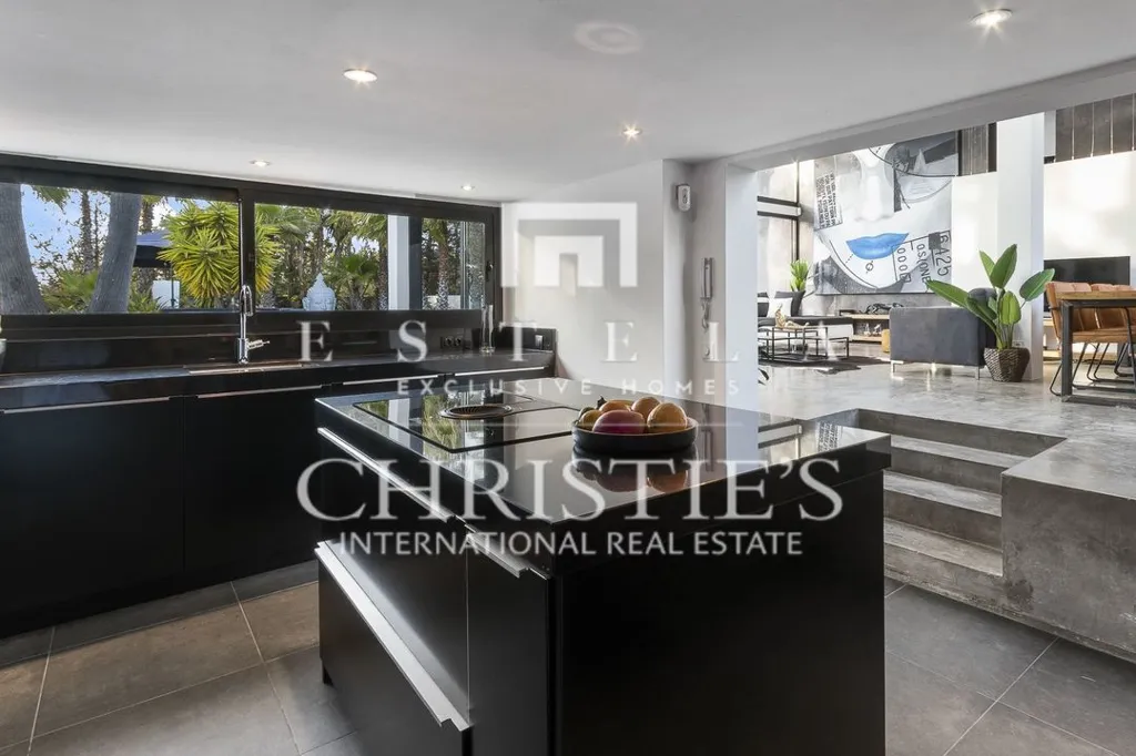 Cuisine - Modern Villa with Pool near Ibiza Beaches