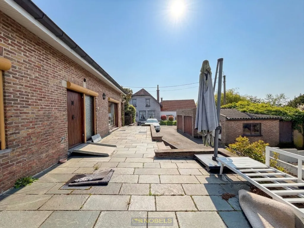 Jardin - Maison avec 3 Garages dans un Cadre Rural à Horebeke
