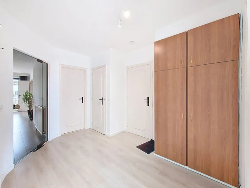 Esik - Apartment with Garden in Mortsel