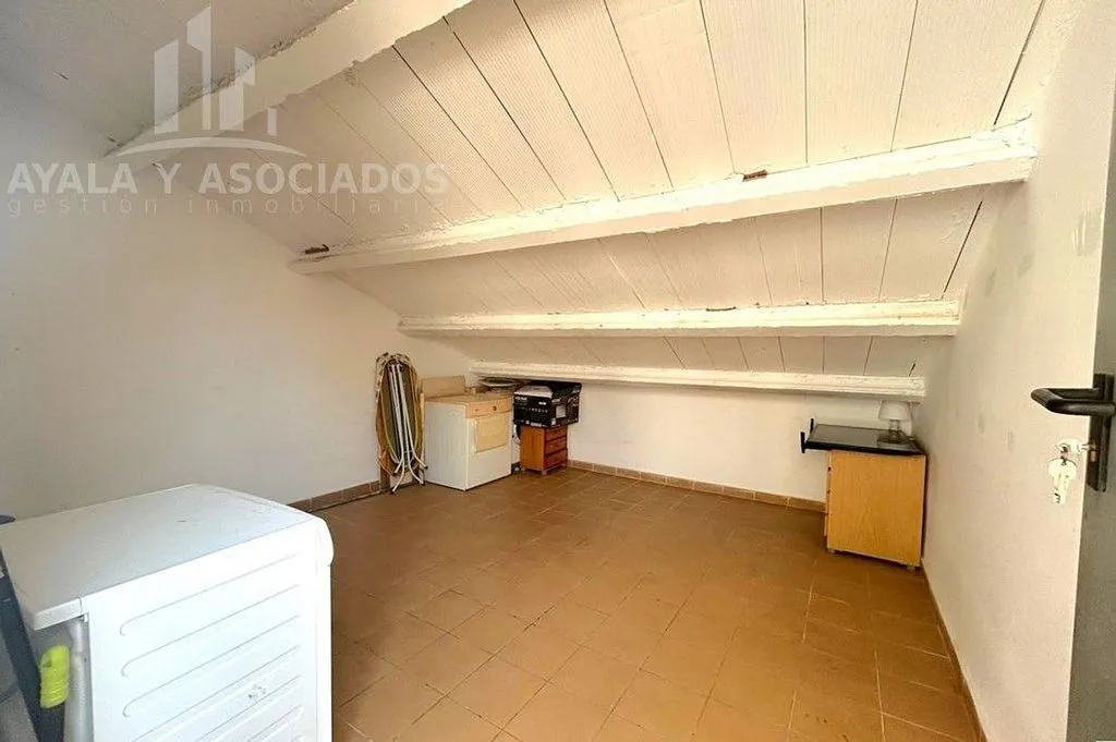 Toad - Ground Floor Flat with Parking in La Unión