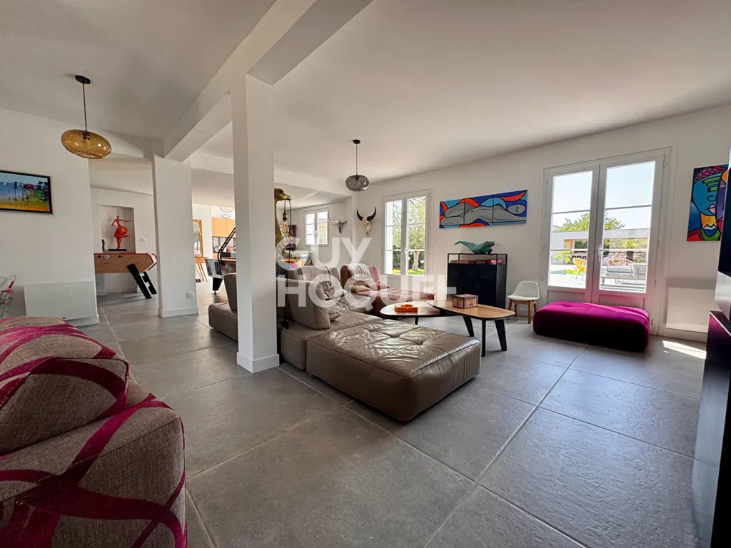 Soggiorno - Renovated House with Pool in Marsilly