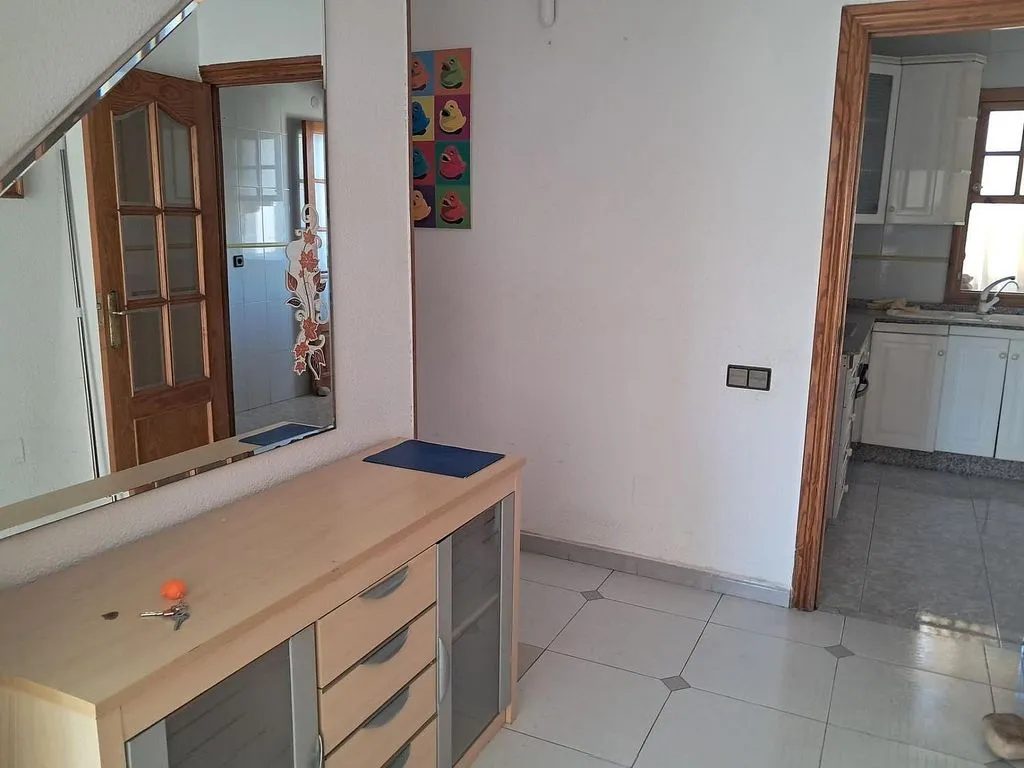 Entrée - 3-Bedroom Flat with Terrace in Puente Tocinos