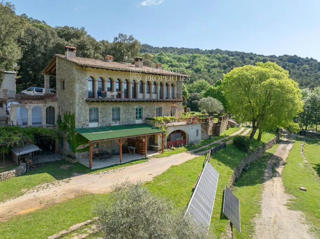 Vue aérienne - Sustainable Farmhouse with Panoramic Views in Pla de l'Estany
