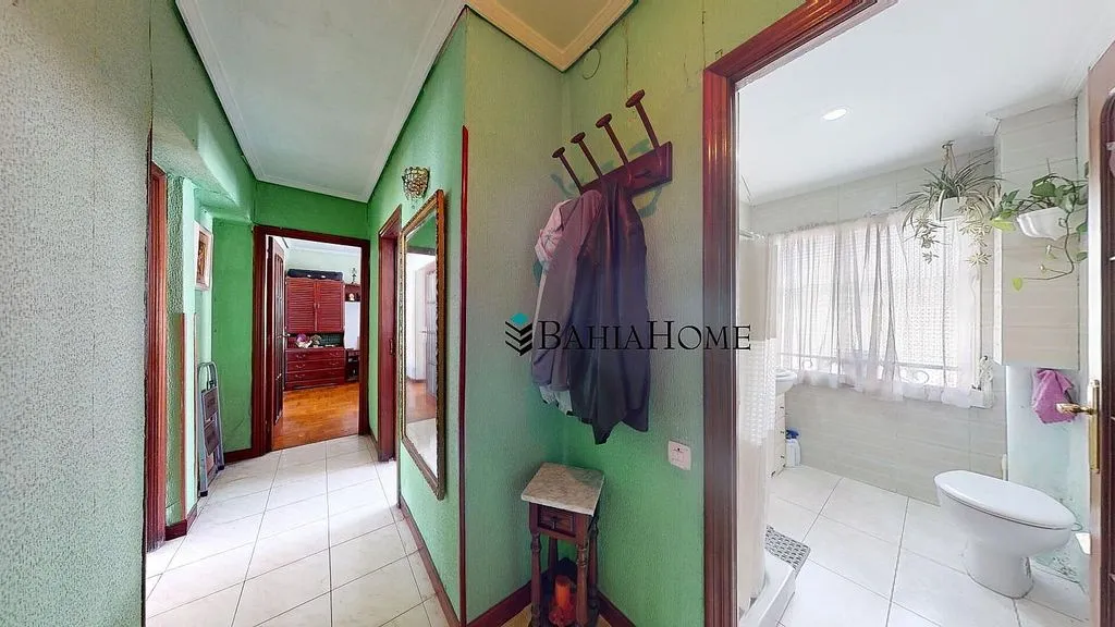 Esik - 2-Bedroom Apartment with Views in Santander