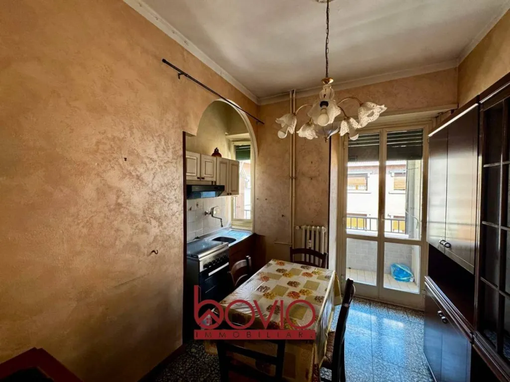 Salle à manger - Apartment with Balcony in Barriera Milano, Turin