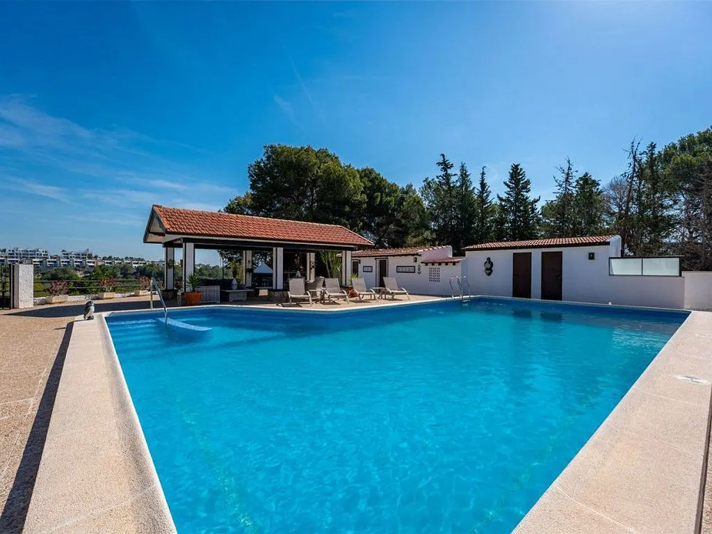 Bassein - Villa with Pool and Terrace in Los Dolses