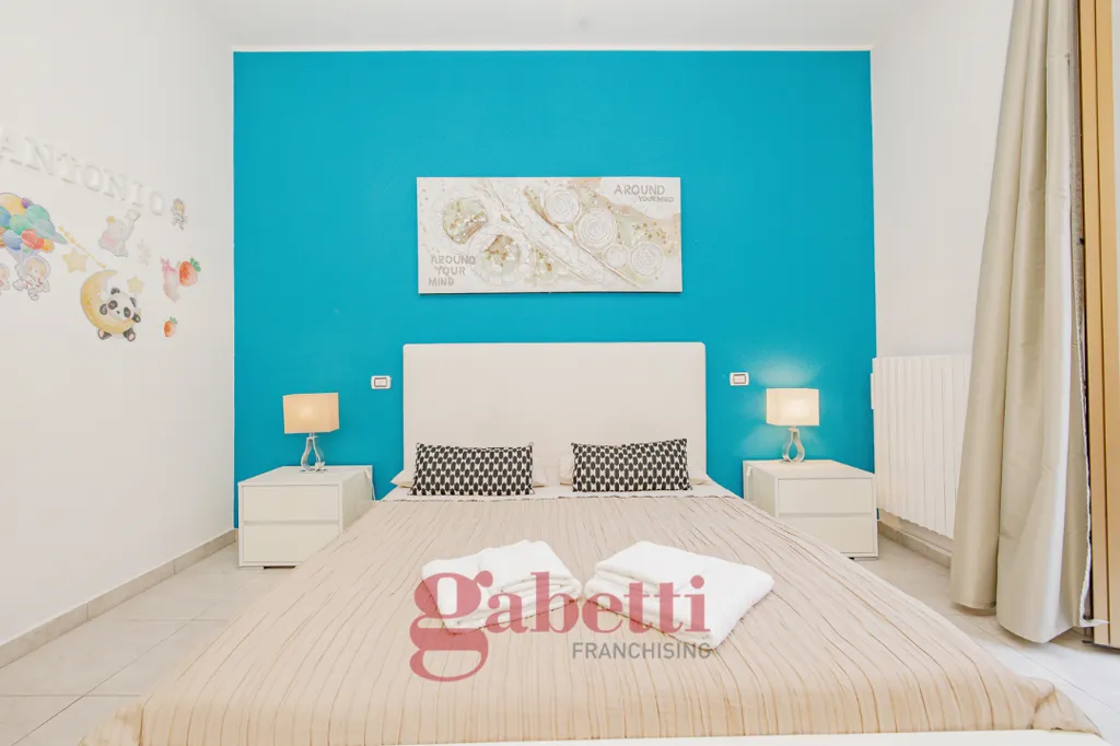 Camere da letto - Appartamento con terrazzino in stabile d'epoca a Milano