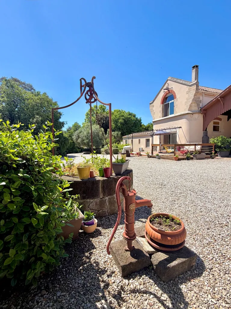 Jardin - Propriété de Château avec Tour à Agde