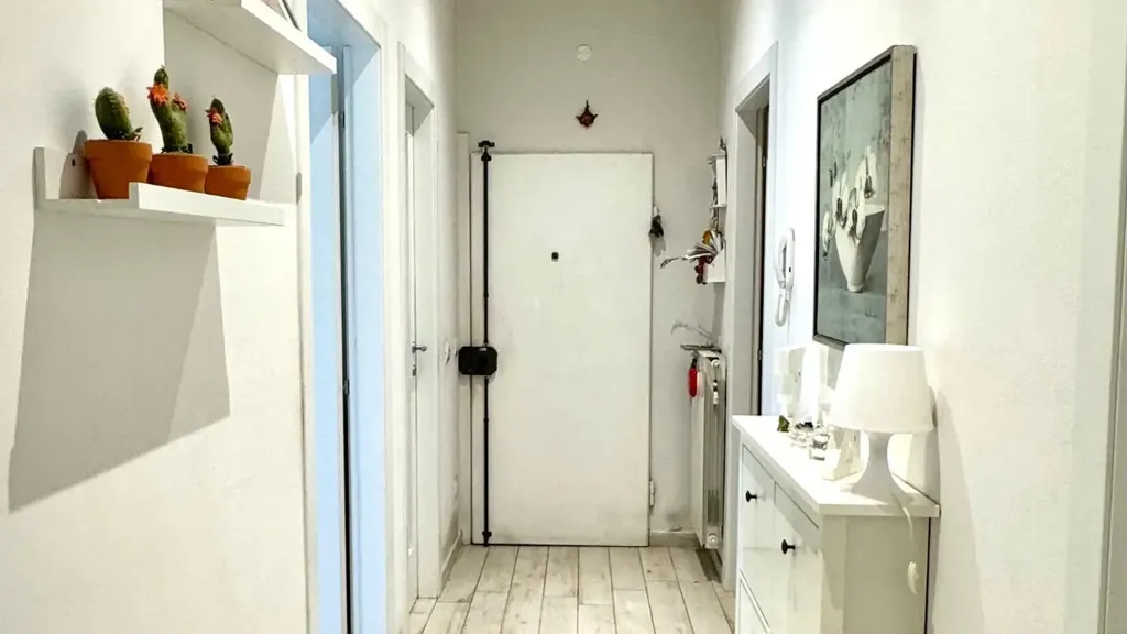 Esik - Bright 3-Bedroom Apartment in Empoli