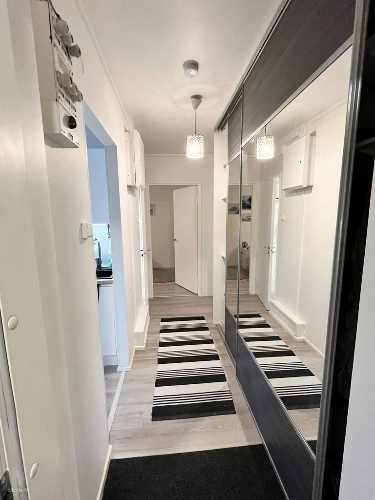 Esik - Modern Flat with Walk-in Wardrobe in Raksila, Oulu