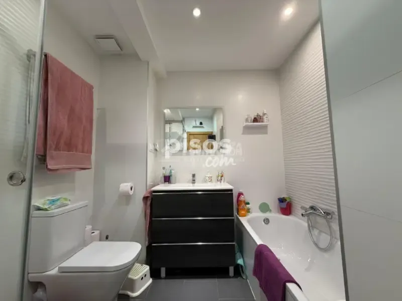 Salles de bain - Renovated Flat with Air Conditioning in Coslada