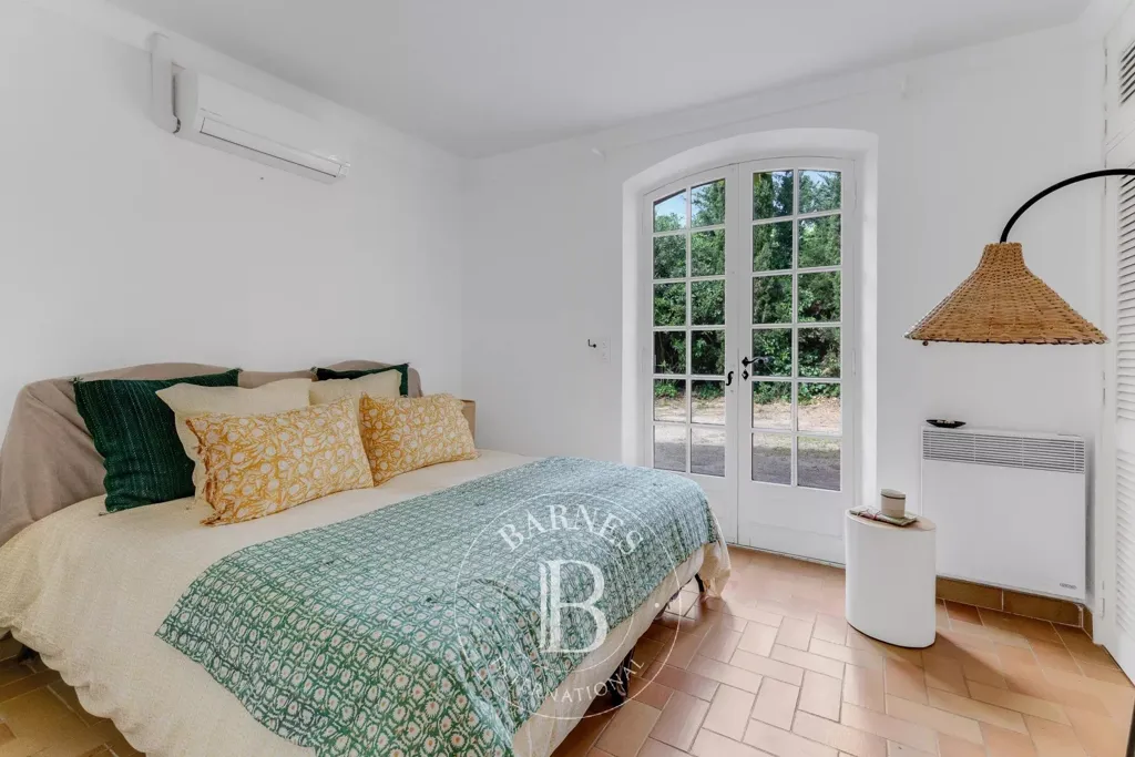 Chambres - Maison Provençale avec Piscine dans le Domaine Privé à Saint-Tropez