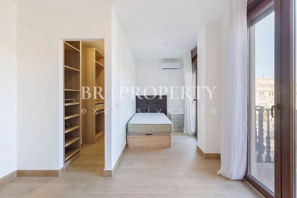 Chambres - Apartment with Balcony and A/C in El Mercat, Valencia