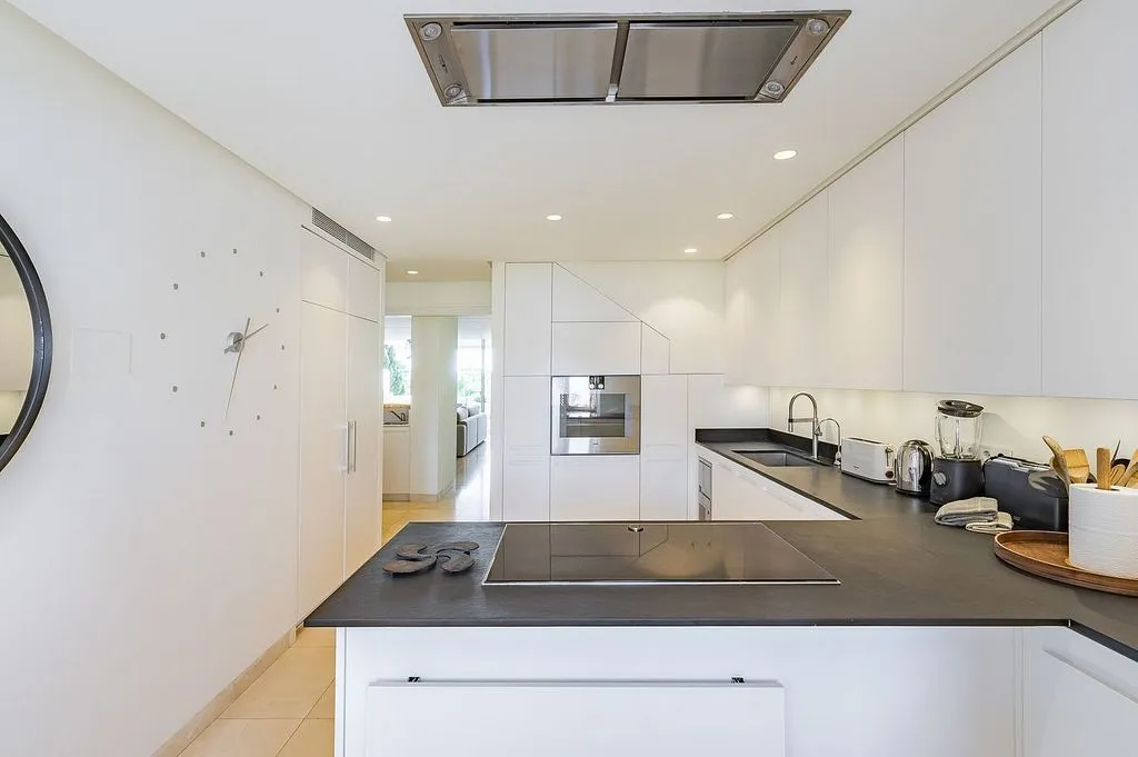 Köök - Duplex with Pool in Marbella's Golden Mile