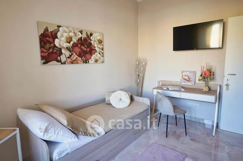 Chambres - Rented Two-Bedroom in Central Salerno