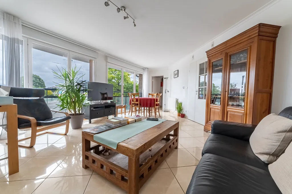 Elutuba - City Centre Flat with Erdre View in Nantes