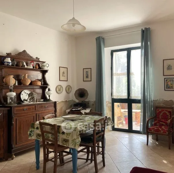 Söögituba - Apartment with Balcony in Bosa Centre