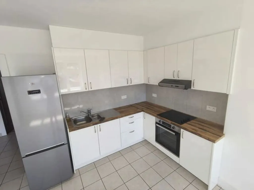 Cucina - Spacious Flat Near Station and Centre