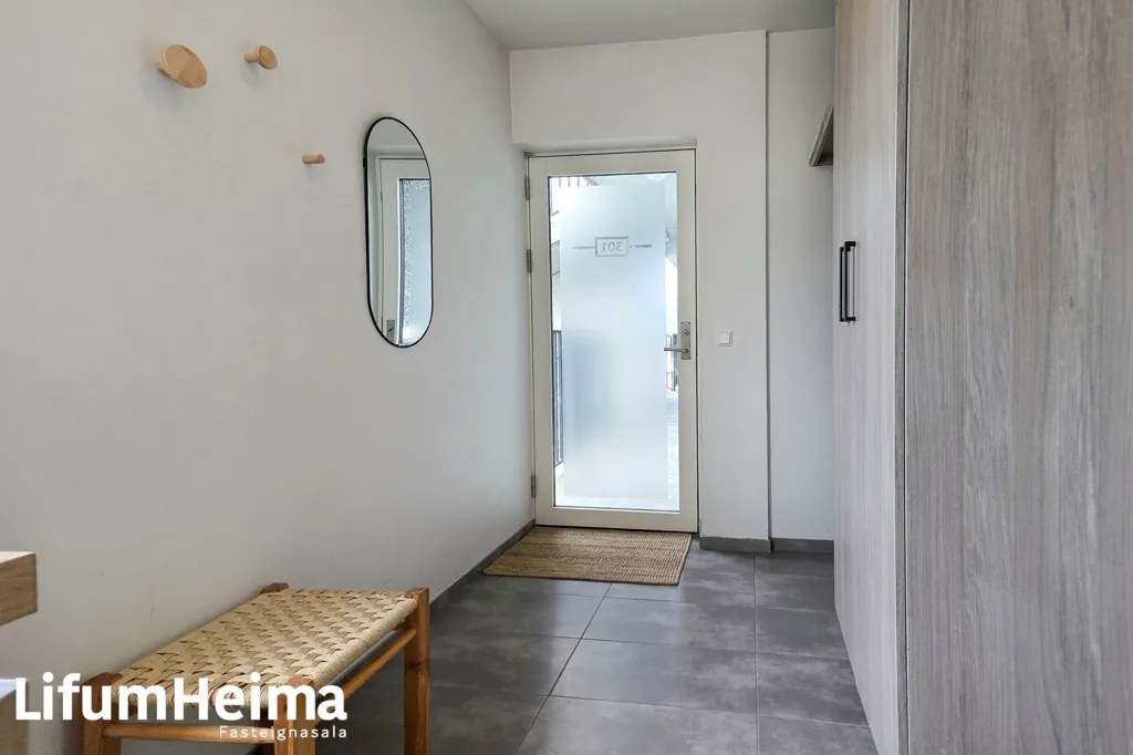 Ingresso - Apartment with Elevator and Sea View in Borgarnes