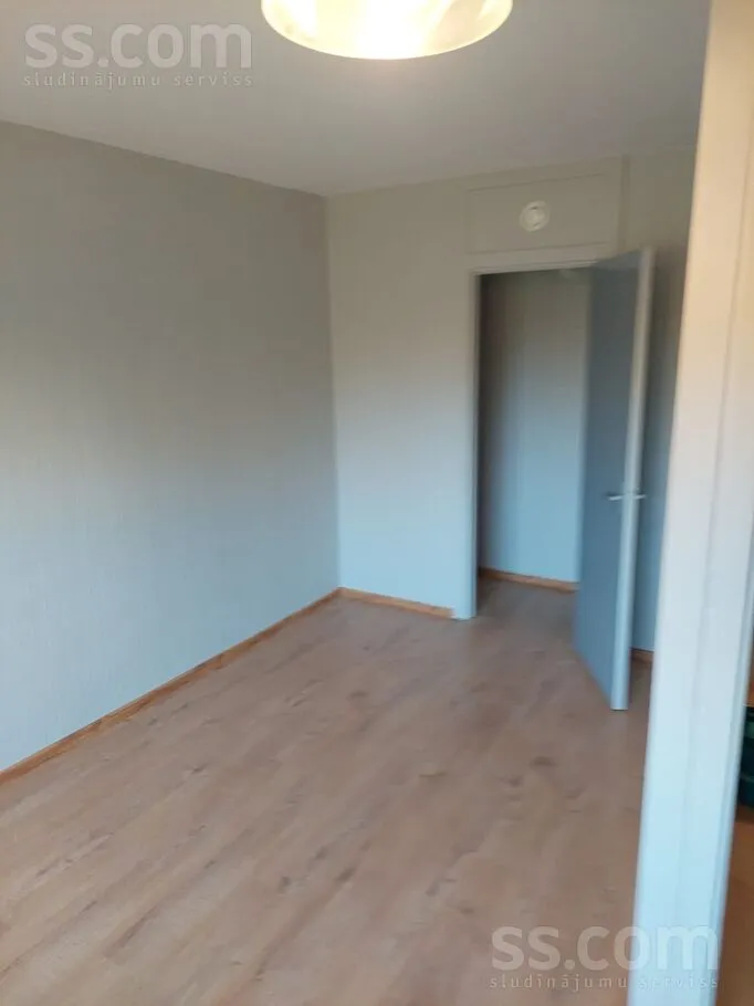 Magamistoad - Renovated Studio Flat with Balcony in Cēsis