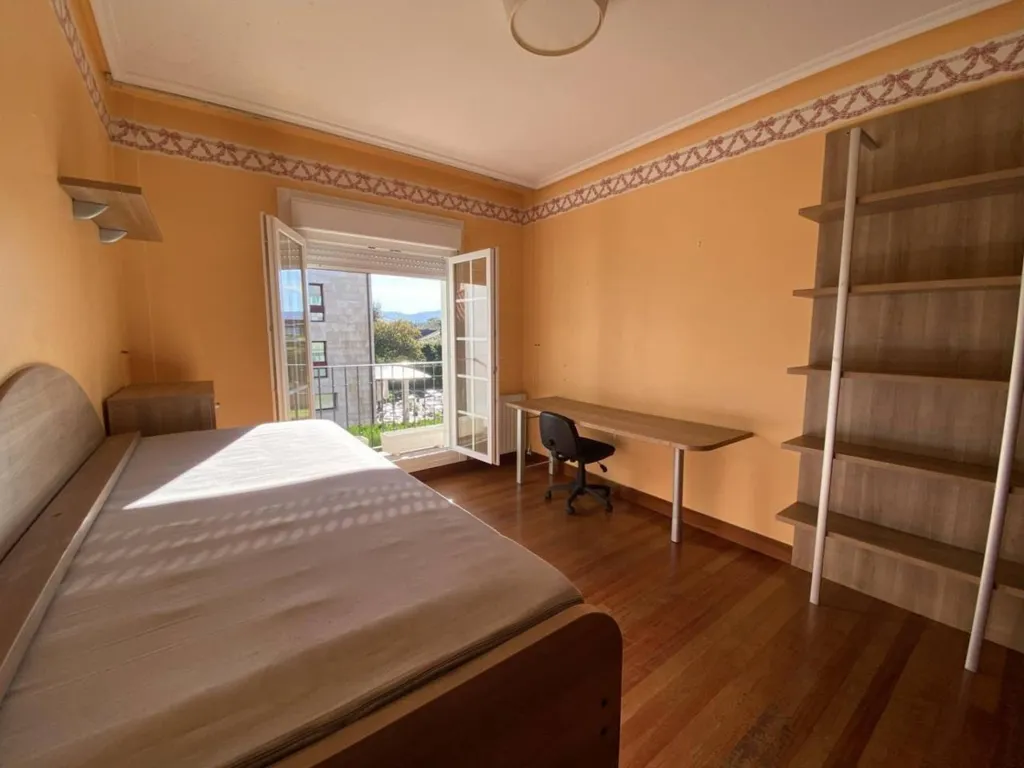Magamistoad - Semi-detached House with Pool in Loiu