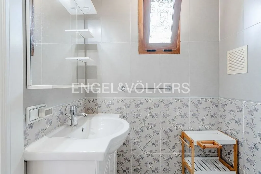 Bathrooms - Villa with Pool and Terrace in Altea la Vella