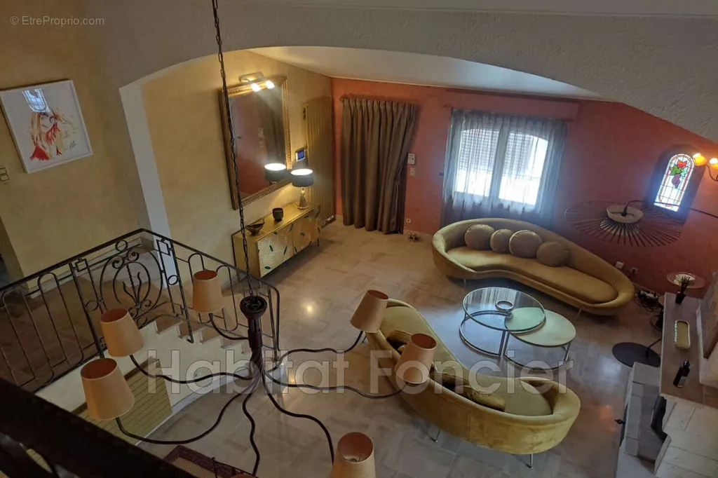 Living Room - South-Facing House with Pool in Saint-Cyprien