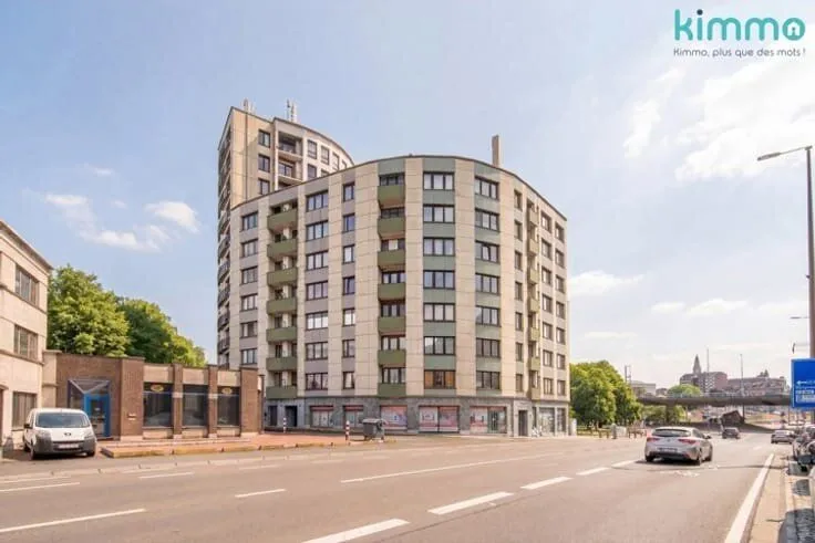 Flat with Terrace in Central Charleroi