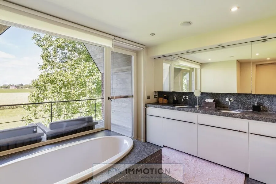 Salles de bain - Ferme Rénovée sur Domaine de 7.200 m²