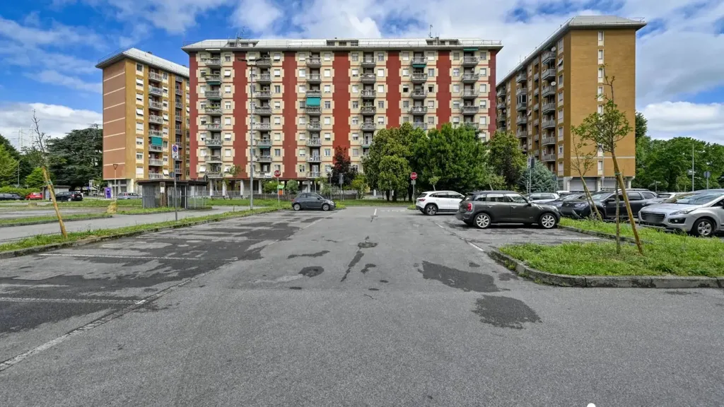 Välivaade - Panoramic Three-Bedroom Apartment in Melegnano