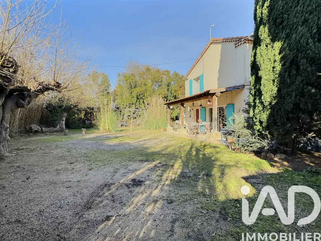 Aed - Country House with Panoramic View near Arles