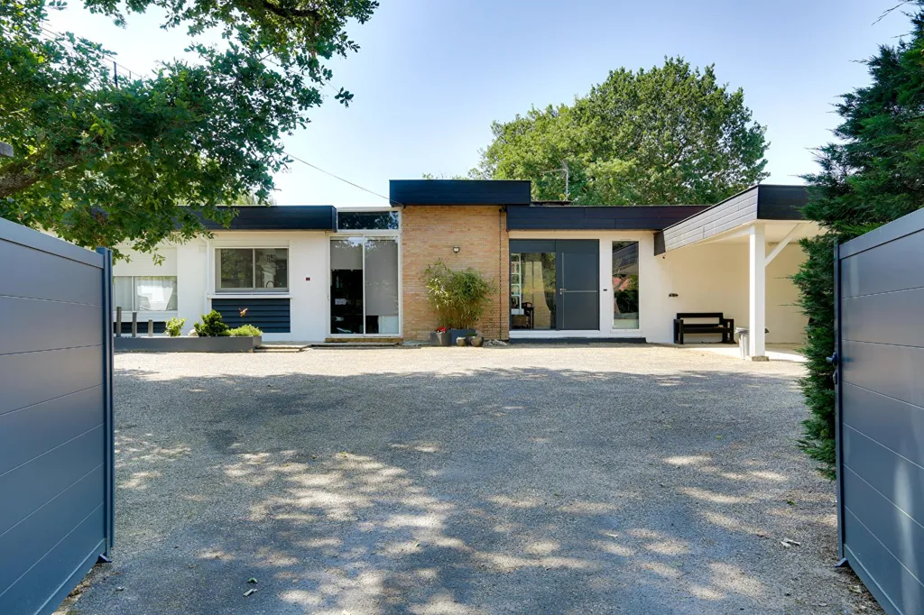Exterior - Architectural Villa with Pool in Labatut