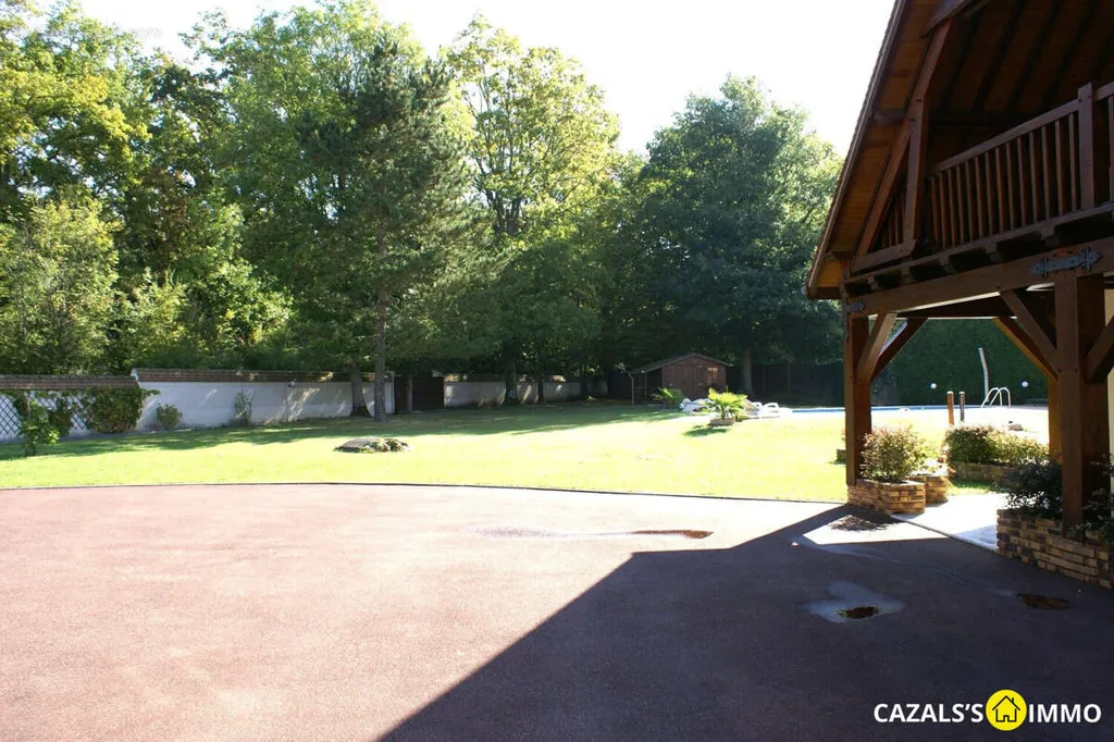 Välivaade - Traditional House with Pool in Cely