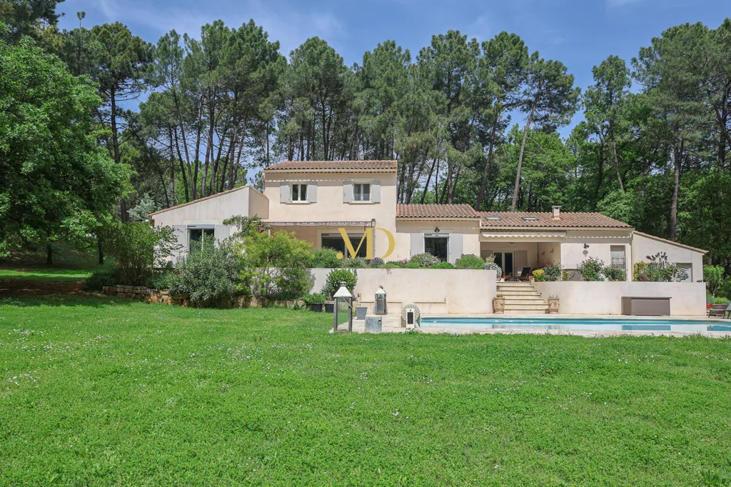 Extérieur - Maison avec Parc Boisé à Roussillon