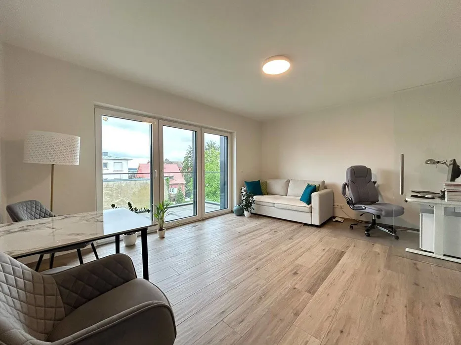 Séjour - Appartement Récemment Construit avec Balcon à Strassen
