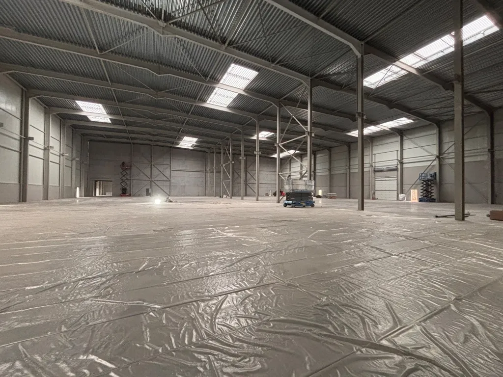 Stanze - Logistic Site with Office Space in Harelbeke