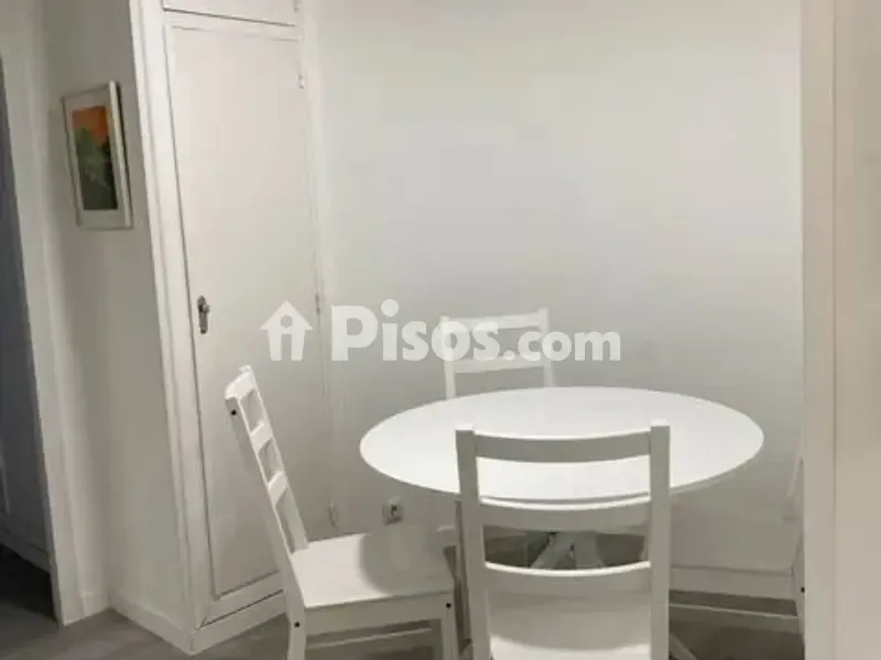 Salle à manger - Reformed Flat with Metro Access in Opañel