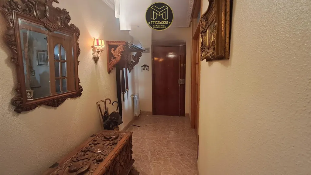 hallway_entrance