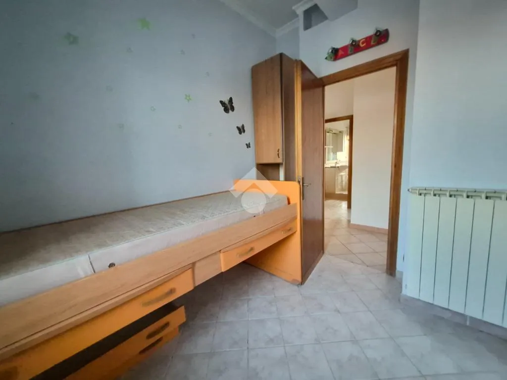 Magamistoad - Spacious Apartment with Balcony in Labico