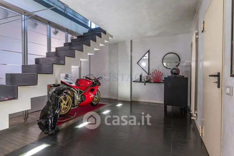Soggiorno - Villa indipendente con piscina nel residence a Brembate di Sopra