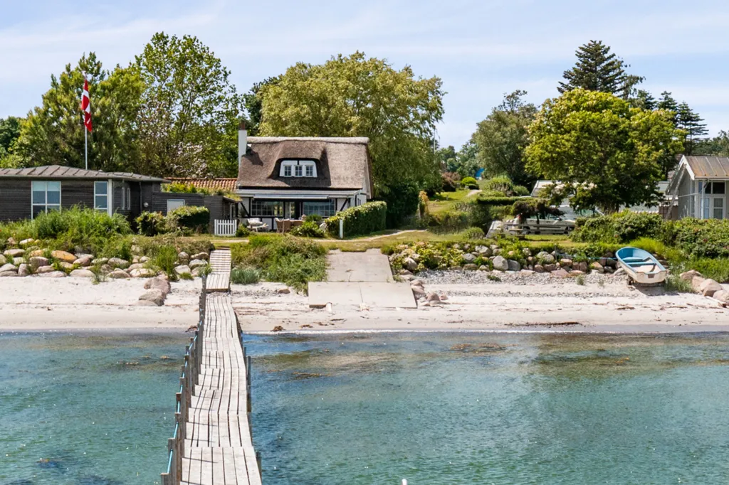 Välivaade - Cottage with Sea View in Nyborg